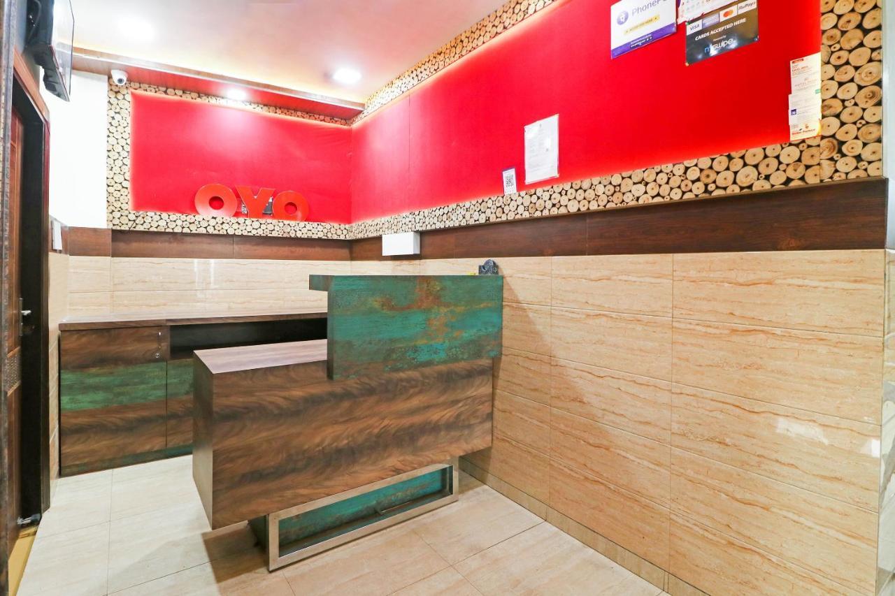 Oyo 48489 Adarsh Plaza Saharanpur Exterior foto