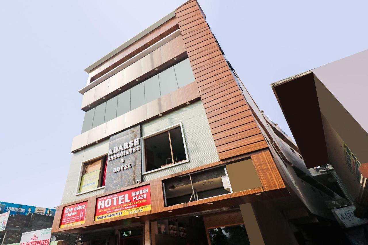 Oyo 48489 Adarsh Plaza Saharanpur Exterior foto