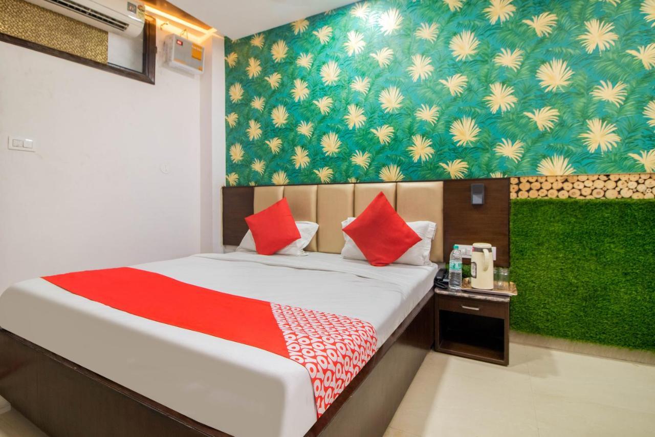 Oyo 48489 Adarsh Plaza Saharanpur Exterior foto